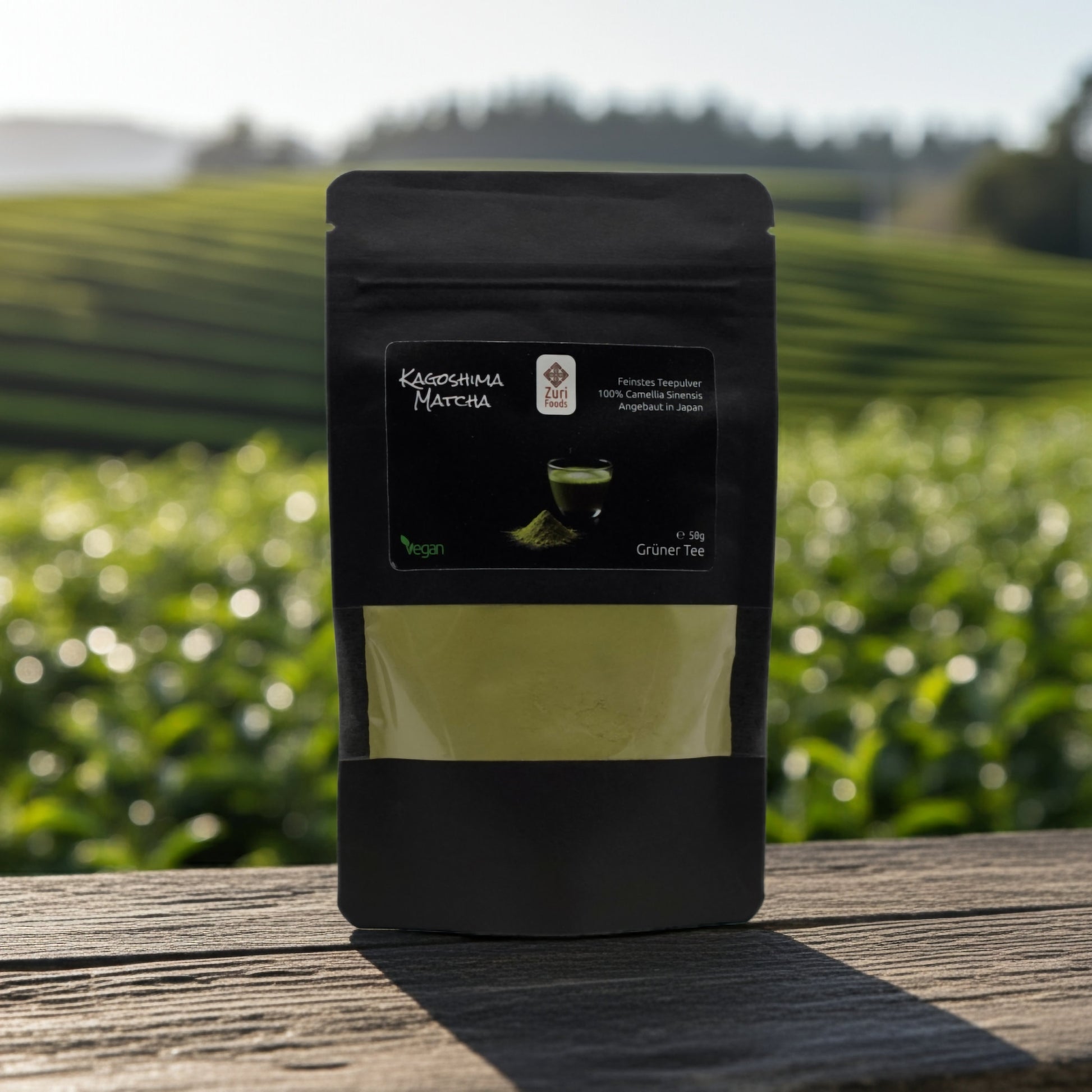 Matcha Tee Pulver 50 Gramm Packung vor Bio Farm in Kagoshima (Japan)